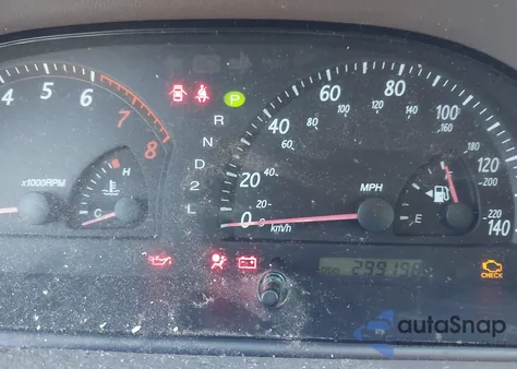 2004 Toyota Camry Le z USA, uszkodzony, nr VIN 4T1BE32K04U913250